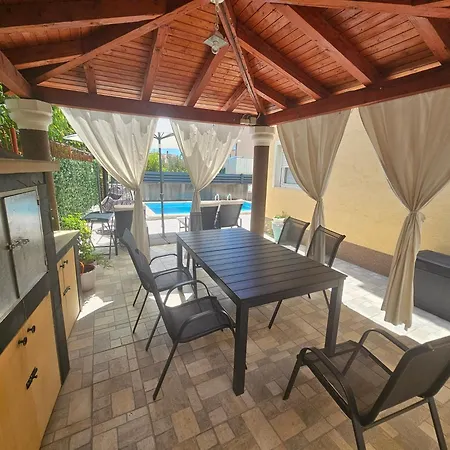 Apartment Stipic 1 *